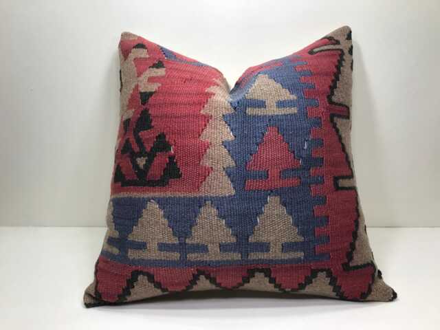 Vintage Kilim Pillow Cover, Turkish Woven Decor - 20x20 - image 1