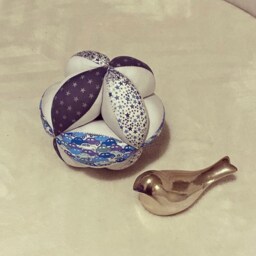 Montessori-style Grasping Ball With Bells in Liberty Adelajda & Cars - Personalizable Your Little One's First Name - thumbnail 2