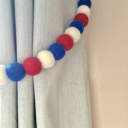 Superhero Felt Ball Curtain Tie Back Captain America Theme - thumbnail 3