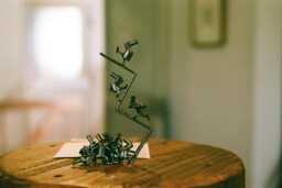 Happy Dreamer Bronze Zigzag Ladder Figurine