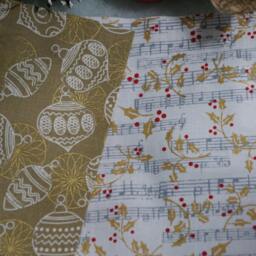 Christmas Tree Skirt - in Paris Blue, Silver, Gold 60 - thumbnail 4
