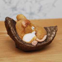 Realistic Mouse Sleeping Figurine in Conker Shell, Hand Painted With Bronze Patina Shell, Handcrafted Fine Detail - thumbnail 3