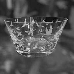 Swallows Crystal Bowl - Clear Crystal Glass 13.5cm Bowl With Engraved Swallows Design - thumbnail 2