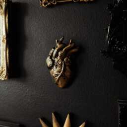 Anatomical Heart Wall Hanging/Goth Valentines Gift Gothic Home Decor Witchy Romantic Sculpture Dark Academia Oddity Human Anatomy - thumbnail 2