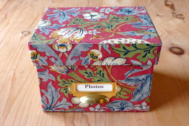 William Morris Photo Box Strawberry Thief Red, Handmade in England - image 1