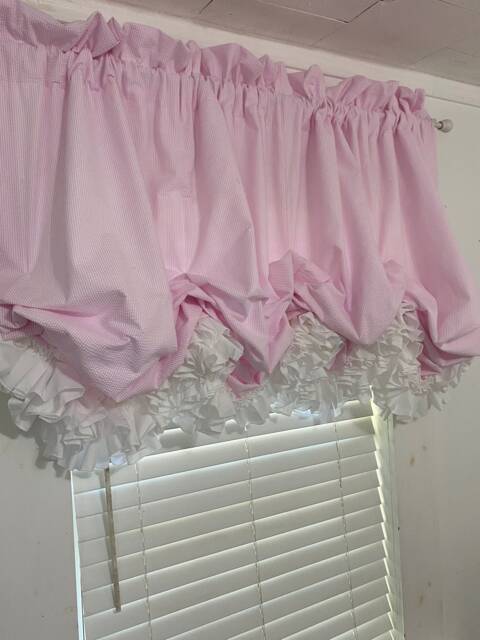 Double Ruffle Seersucker Balloon Curtain With Color Choices - image 1