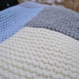 Geometric Blanket - thumbnail 2