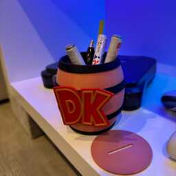 3D Printed Donkey Kong Dk Barrel Pen Holder - Retro Gaming Desk Tidy in Multiple Colours - thumbnail 2
