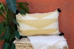 Yellow Kilim Throw Pillow Cover - Tasseled Soft Cotton Pillowcase Lumbar Handwoven Pillows Cute Decorative Sofa Couch Cushions 16x26
