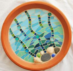 Mosaic Birdbath, Approx 28cm Diameter, Waterproof Materials, Ready For The Birds in Your Garden -