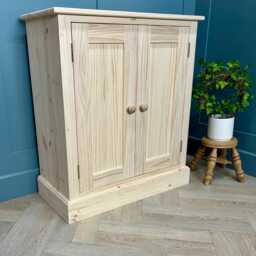 Hall Shaker 2 Door Shoe Storage, Larder Or Linen Storage Cupboard. Ready To Paint - thumbnail 2
