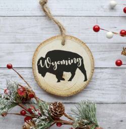 Wyoming Ornament, Christmas Tree Natural Pine Wood Slice, Buffalo Ornament Decoration, Gift Idea - thumbnail 1