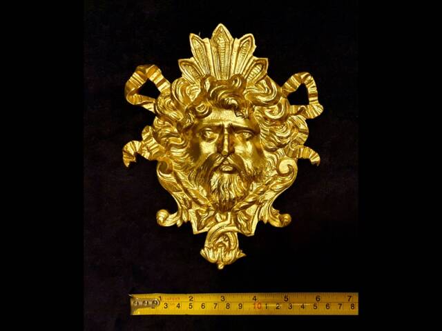 Large French Louis Xvi Style Decorative Wall Furniture Applique Male Face Onlay Plaque Moulding Pediment Gold Gilt Plastic Decoration - image 1