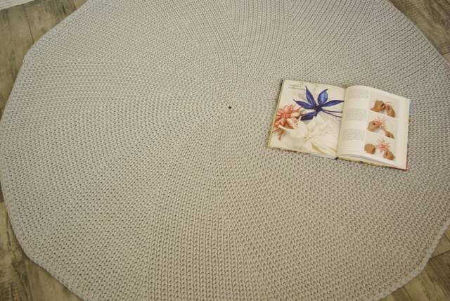 Handmade Chunky Knit Round Rug Gray Cotton Nursery Carpet - image 1