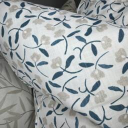 Dainty Floral Design Pillow Cover - Blue Beige White , Decorative Cushion Cover, John Lewis Fabric, Scallop - thumbnail 2