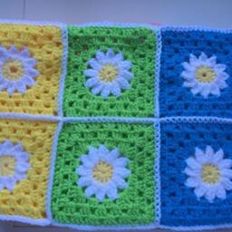Pretty Rainbow Daisy Crochet Blanket - thumbnail 3