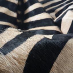 Cowhide Rug Zebra Black White Unique A427 7.2 X 6.2 Ft Peau De Vache Imprim??e Zebra Printed Skin - thumbnail 2