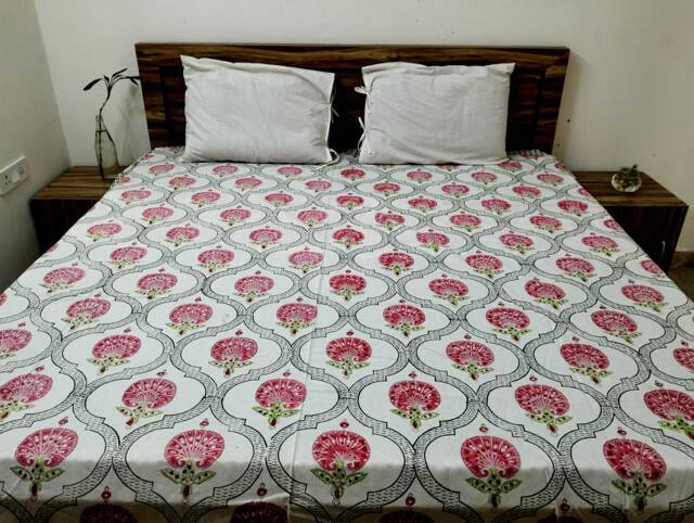 Floral Print Bedspread Handmade Indian Cotton King Size Bed Cover - image 1