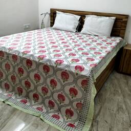Floral Print Bedspread Handmade Indian Cotton King Size Bed Cover - thumbnail 3