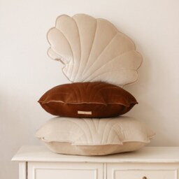 "Velvet Shell Pillow ""Cream Pearl" - thumbnail 3
