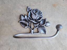 Toilet Paper Holder Rose, Tissue Holder, Tp Hanger, Cottage Bathroom, Hanger Rose Iron Metal Bath Hardware - thumbnail 1