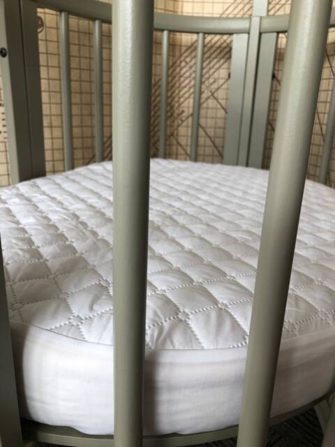 To Fit Stokke Sleepi Mini V2 Or V3 Quilted Waterproof Mattress Protector & Two Fitted Sheets - image 1