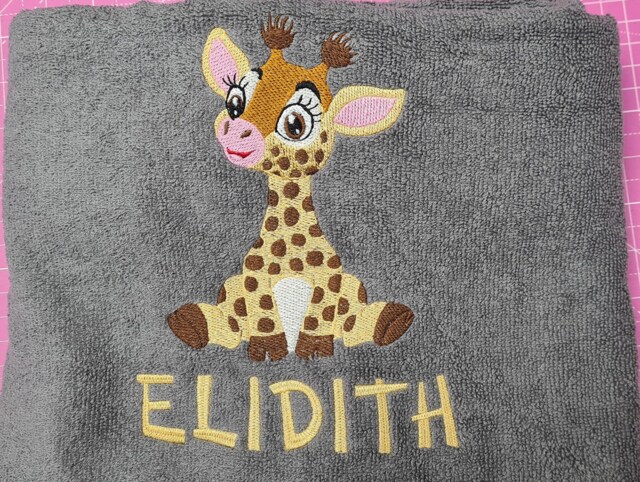 Personalised Giraffe Towel, Childrens Safari Gift, Hand Bath Towel Sheet, Time Gift New Baby - image 1
