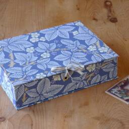 William Morris Box File in Bramble Designs - A4 Office Collection & Stationery Handmade England - thumbnail 4