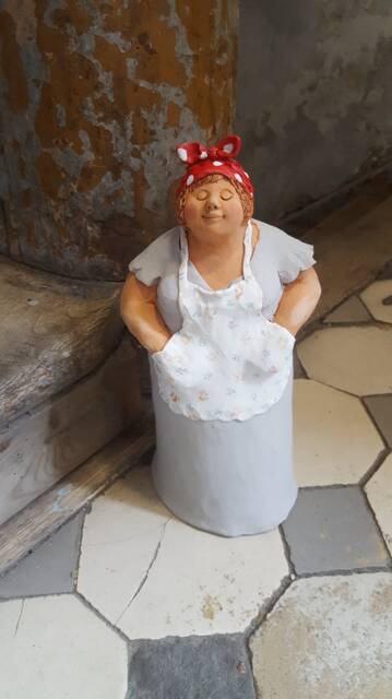 Housekeeper I - White - image 1