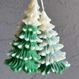 Fraser Fir Scented Christmas Tree Candle Hand-Poured Soy Wax - thumbnail 3