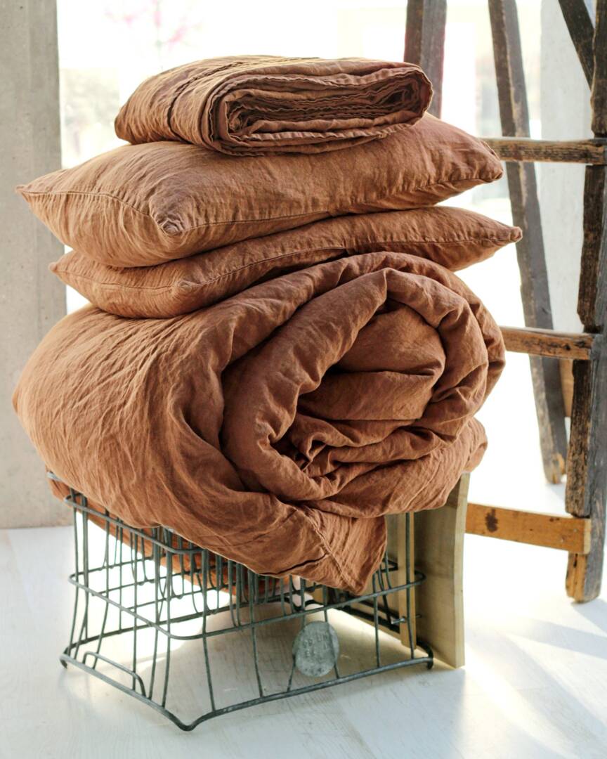 tobacco linen bedding SHEET round luxury and feels as good as it looks Tobacco Linen  Parachute Home