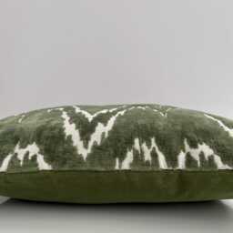 Green Velvet Cushion Cover, Anatolian Central Asian Ikat Cushion, Decorative Pillow 17''x17''/44x44 cm - thumbnail 3