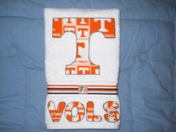 Tennessee Volunteers Bathroom Hand Towel Appliqued Vols Fan Gift - thumbnail 1