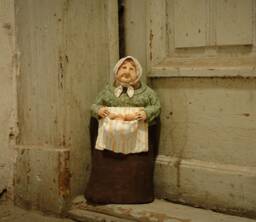 Saleswoman I - Green
