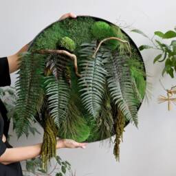 Round Preserved Moss Wall Art With Fern & Wood Botanical Frame Decor - thumbnail 2