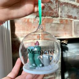 Personalised Gardeners Christmas Bauble - Gift Gardening Snowy Robin - thumbnail 3
