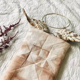 Christmas Stocking With Subtle Star Handmade in Linen - thumbnail 2