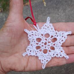 Crochet Snowflake Ornaments White Cotton With Silver Sparkle, Set Of 4 - thumbnail 3