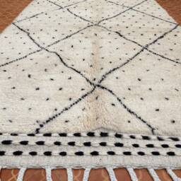 Handwoven Moroccan Berber Rug Abstract Black Dotted White Wool - thumbnail 3
