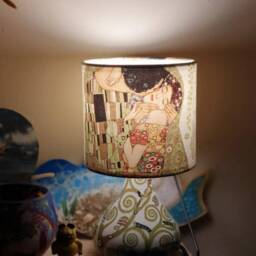 Klimt's The Kiss Decoupage Table Lamp - Abstract Art Night Light - thumbnail 2
