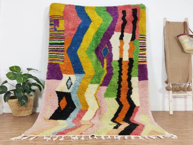 Vintage Boujaad Rug, Authentic Moroccan Rug 5x8 Ft - image 1