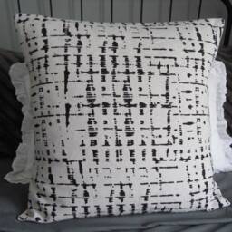 Black & Natural Farmhouse Pillow Cover Kalam Duck Print, Cotton Blend - thumbnail 3