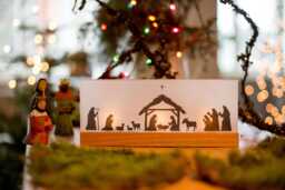 Wooden Christmas Crib Made Of Oak - Modern Small & Large With Tea Light, Paper Cutouts Various Motifs, Handmade Decoration