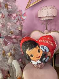 Kitsch Vintage Retro Anthropomorphic New Pillow Girl Phone Teenager Heart Madonna Inn Love Atomic Valentine Vinnie Boy Throw Mod Dove - thumbnail 1