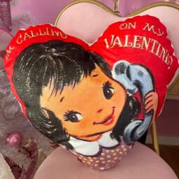 Kitsch Vintage Retro Anthropomorphic New Pillow Girl Phone Teenager Heart Madonna Inn Love Atomic Valentine Vinnie Boy Throw Mod Dove - thumbnail 2