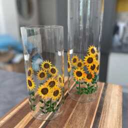 Hand-Painted Sunflower Vase Personalised Floral Garden Decor - thumbnail 2