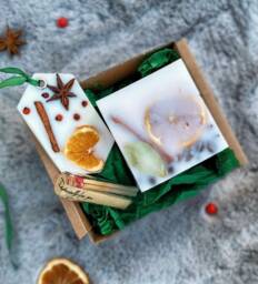 Large Christmas Candle, Christmas Gift Box, Festive Box, Christmas Set, Christmas Spice, Christmas Hamper, Christmas For Women - thumbnail 1