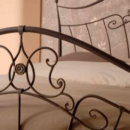 Iron Bed Dalia 160x200 - Handmade Wrought Frame - Classic Elegant Metal Lifetime Warranty - thumbnail 2