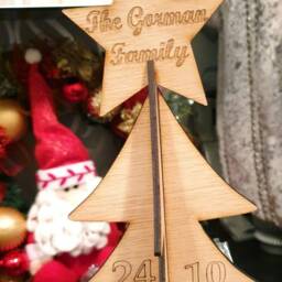 Personalised Advent Christmas Tree Wooden Calendar Lindt Chocolate - thumbnail 3