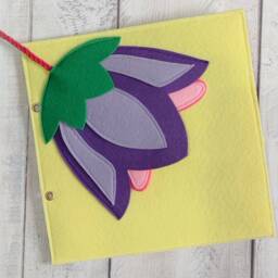 Felt Quiet Book Page Butterfly Hiding in Flower, Travel Toy - thumbnail 3